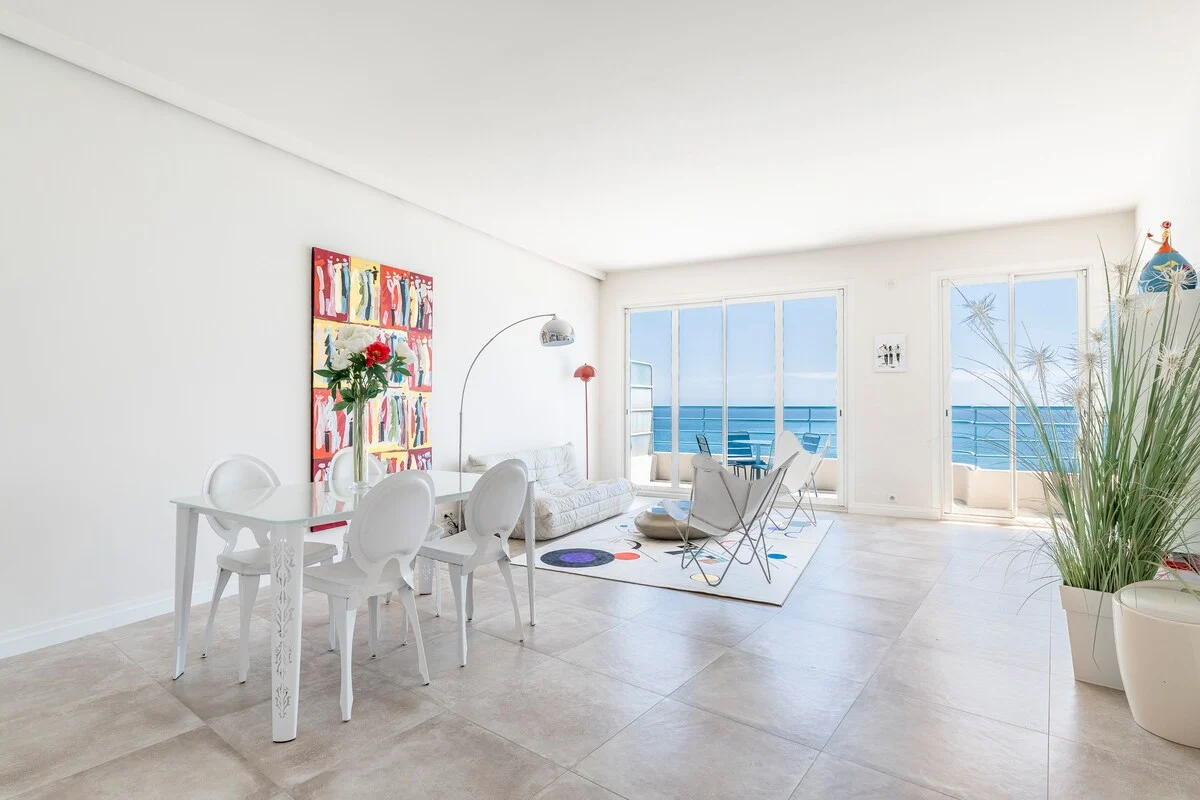Sea-view living room, open-plan living space